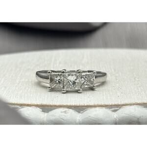 Lady’s Platinum Three Stone Princess Cut Diamond Ring SZ 7 / 7.82 Grams